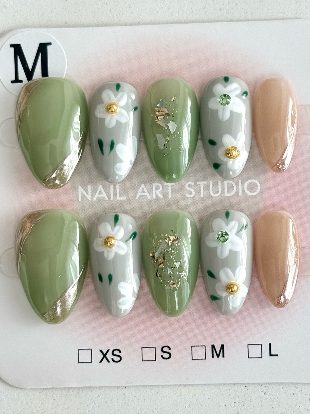 Handmade Green Floral Press-On Nail Set Short Almond Size M